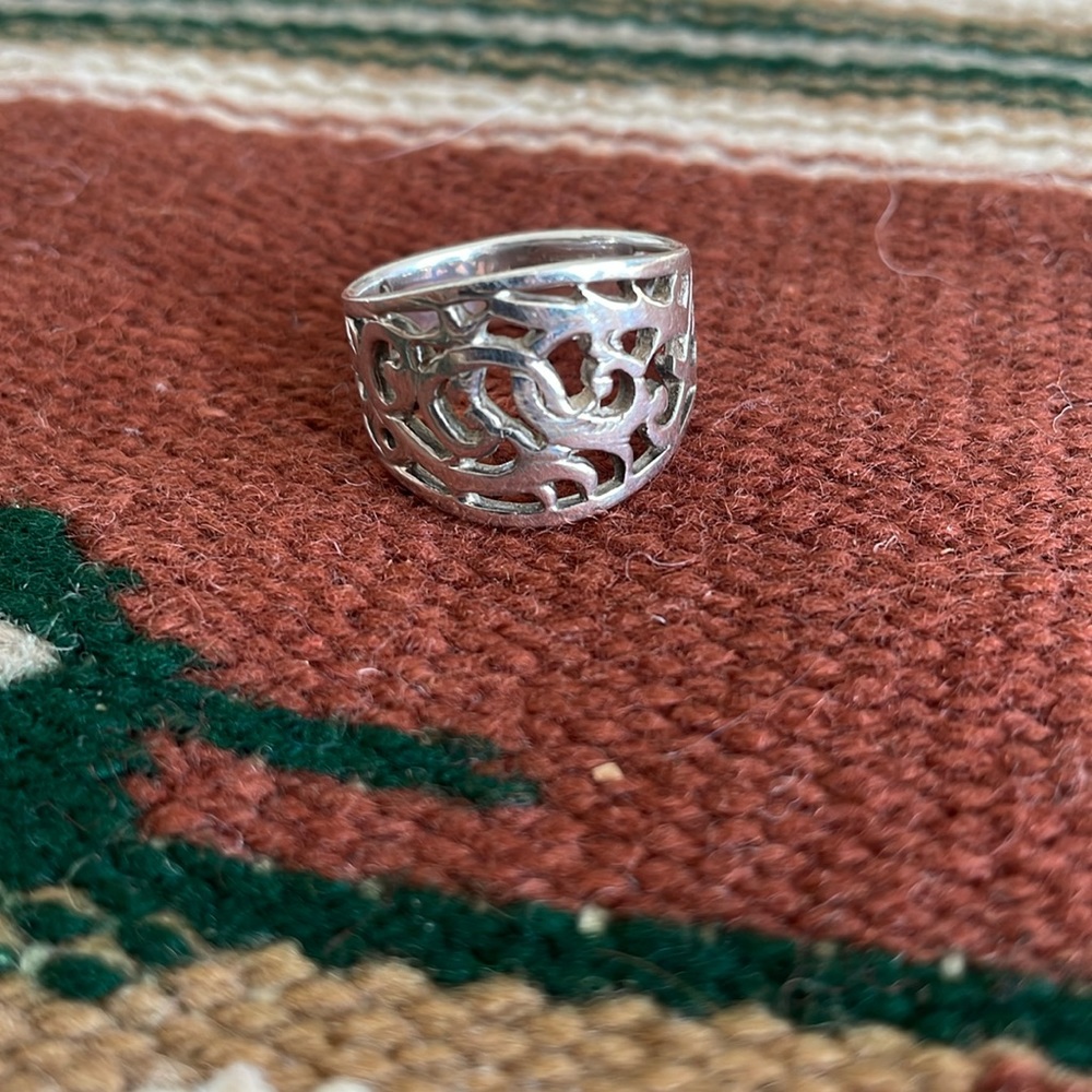 Silver CutOut Design Ring